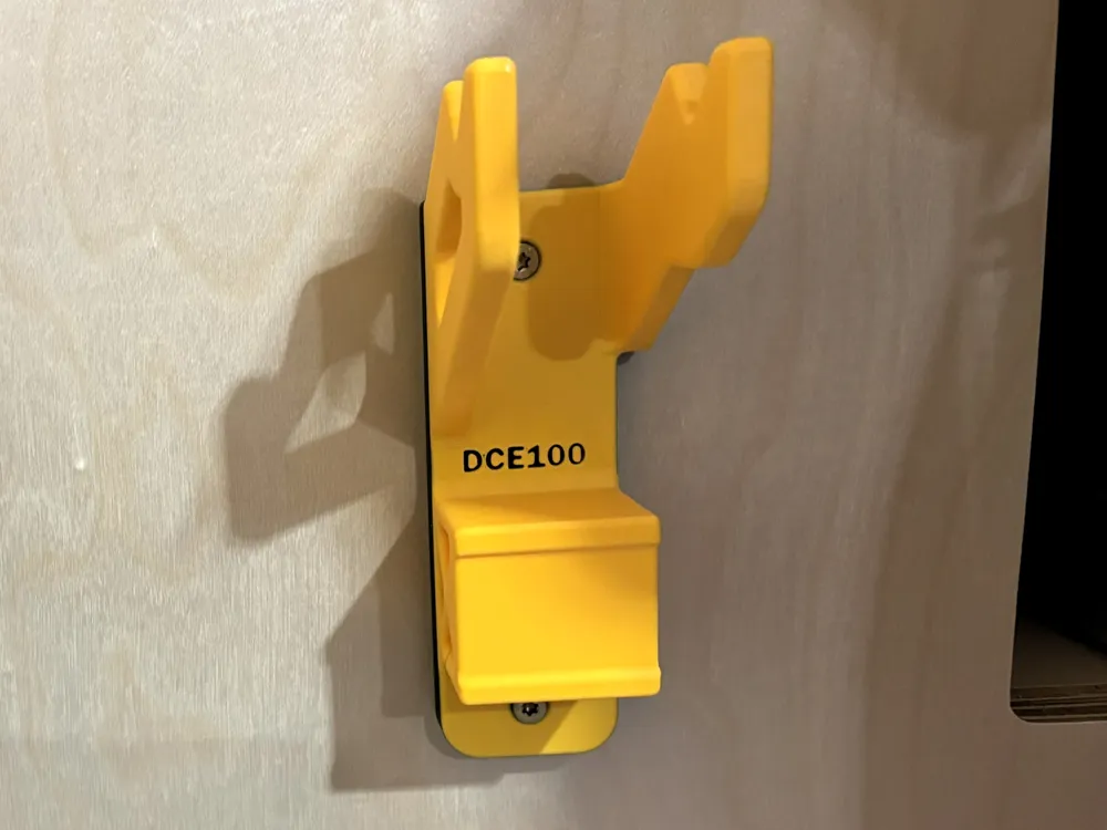 DeWalt DCE100 20V MAX Blower - Wall Hanger Mount 1